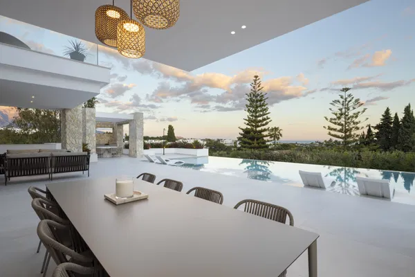 Magnificent villa with panoramic views in La Quinta in a gated and private community, La Quinta, Benahavis