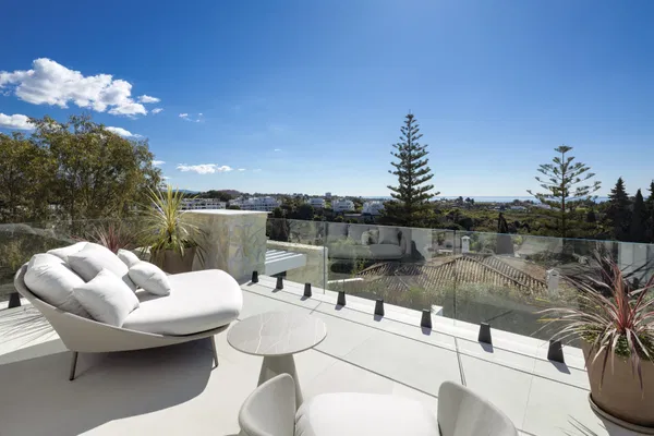 Magnificent villa with panoramic views in La Quinta in a gated and private community, La Quinta, Benahavis