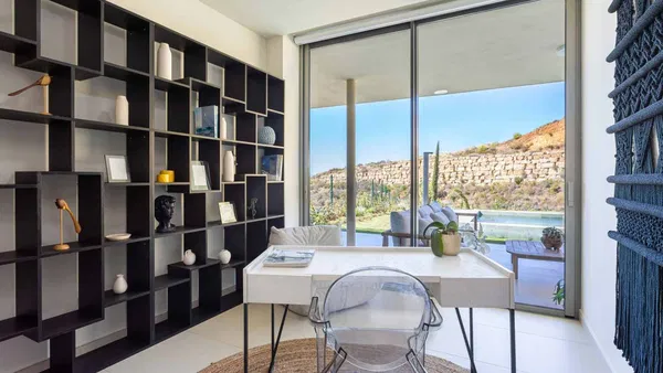 An oasis of calm: ground floor with private garden and pool in El Higuerón, Fuengirola