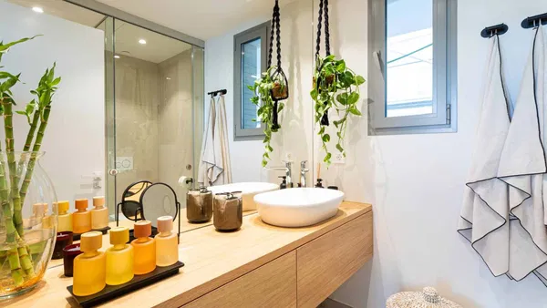 An oasis of calm: ground floor with private garden and pool in El Higuerón, Fuengirola