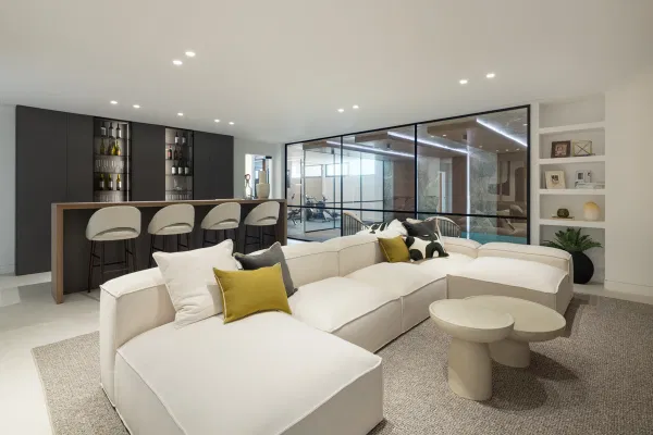 Villa with open panoramic views to the sea, in Real de La Quinta, Benahavis