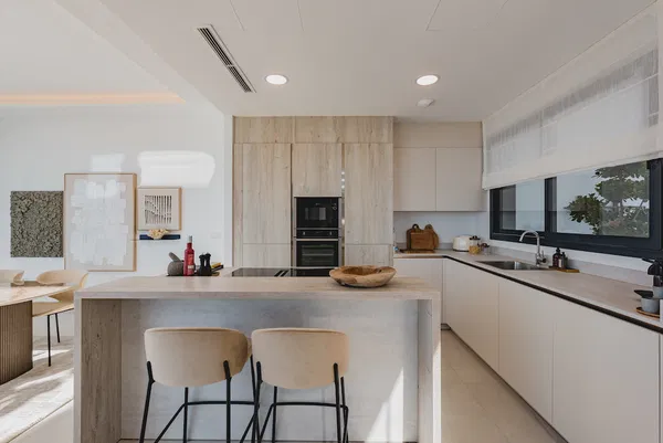 Stunning villa with panoramic views in Río Real, Marbella