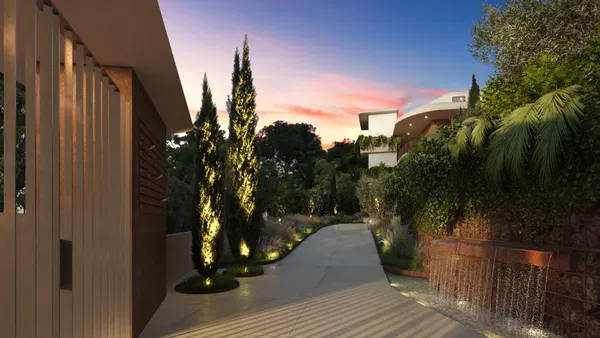 Style, comfort and security in this luxury apartment in El Higuerón, Fuengirola