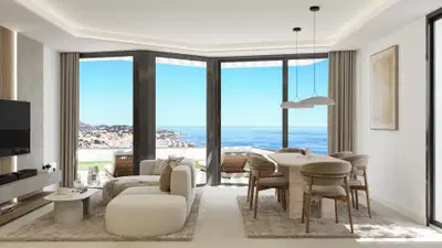 Contemporary luxury apartment with a private pool and sea views, Málaga East