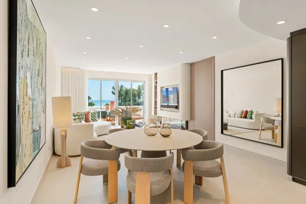 Contemporary seafront penthouse with rooftop terrace in Bahía del Velerín, Estepona