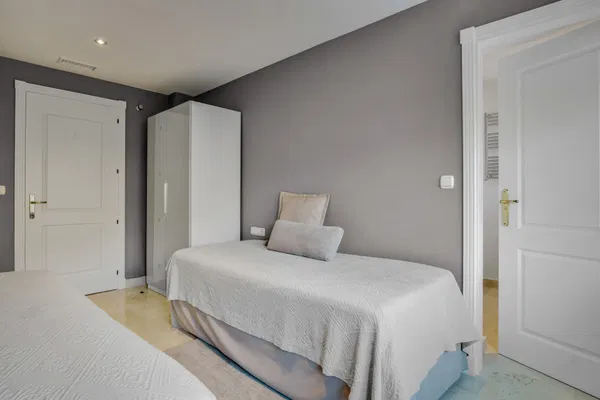 Elegant 3 Bed Apartment with Sea views in Albatros Hills, Nueva Andalucia