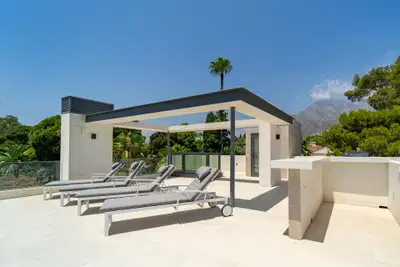 Magnificent 5-Bedroom Villa in La Carolina, Marbella’s Golden Mile
