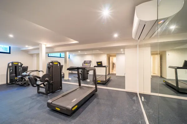 Magnificent 5-Bedroom Villa in La Carolina, Marbella’s Golden Mile