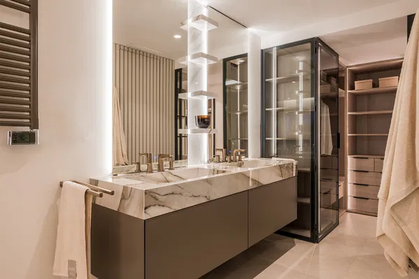 Exquisite fully renovated apartment in Menara Beach, Estepona
