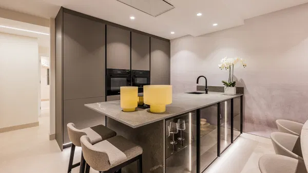 Exquisite fully renovated apartment in Menara Beach, Estepona