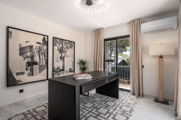 Fully renovated villa in Altos del Rodeo, Nueva Andalucia