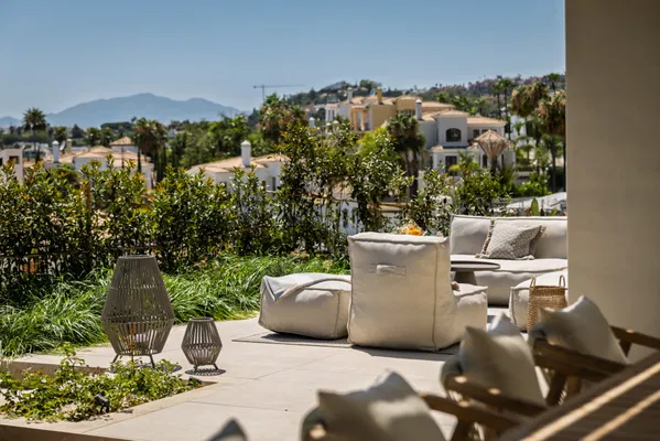 Centauro 15: A Balinese-style oasis villa in the heart of the Golf Valley in Nueva Andalucía
