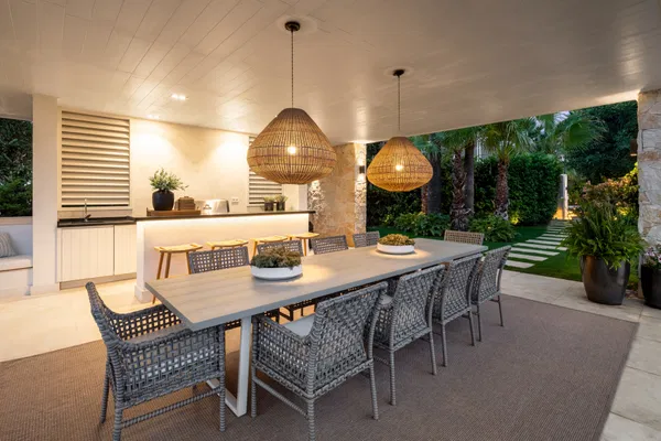 Impressive villa on the front line of the golf course at Las Brisas, Nueva Andalucía