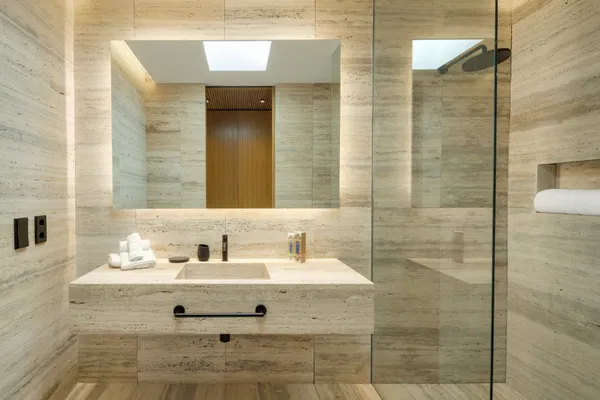 Spectacular design villa that blends with nature, offering expansive sea views in Benahavís