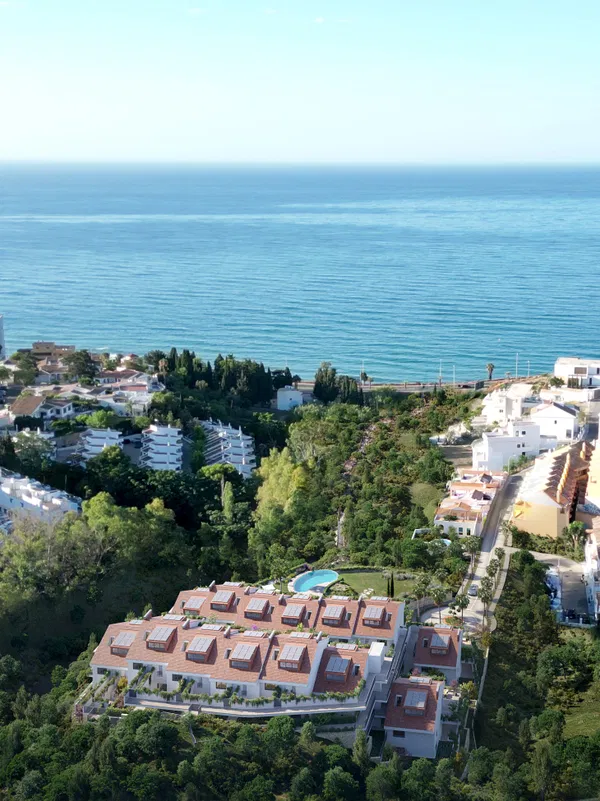 Luxury Ground Floor apartment with private garden  and sea views, Benalmadena Costa
