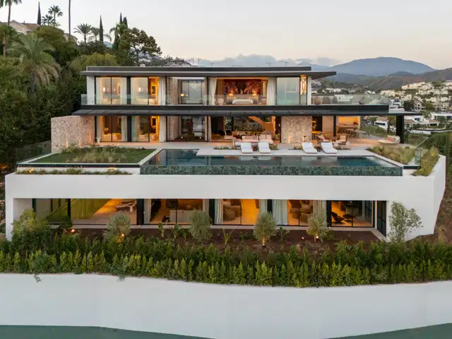 Impressive panoramic sea view villa in El Herrojo Alto, Benahavís