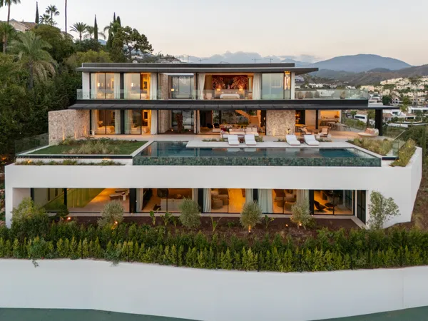 Impressive panoramic sea view villa in El Herrojo Alto, Benahavís