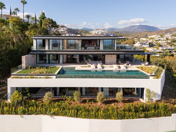 Impressive panoramic sea view villa in El Herrojo Alto, Benahavís
