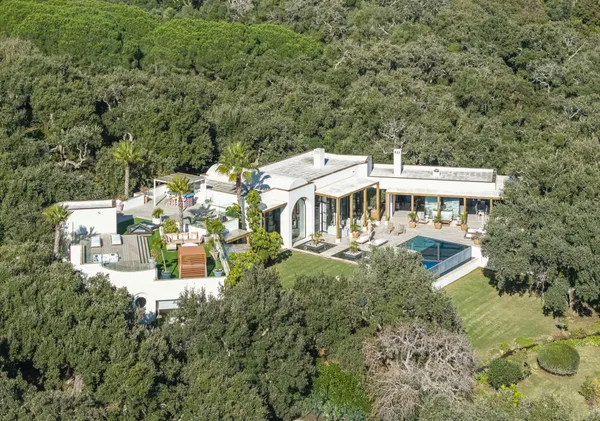 Casa del Bosque: exclusive contemporary estate in Sotogrande Alto, Sotogrande