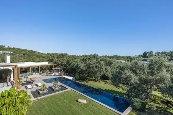Casa del Bosque: exclusive contemporary estate in Sotogrande Alto, Sotogrande