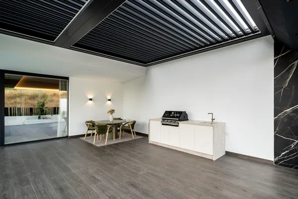 Incredible new-build luxury villa with panoramic views in El Paraiso, Estepona East