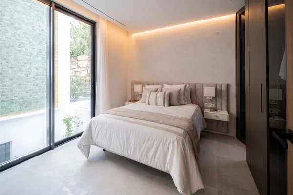 Incredible new-build luxury villa with panoramic views in El Paraiso, Estepona East