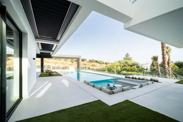 Incredible new-build luxury villa with panoramic views in El Paraiso, Estepona East