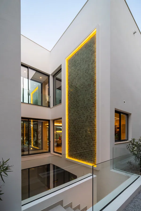 Incredible new-build luxury villa with panoramic views in El Paraiso, Estepona East
