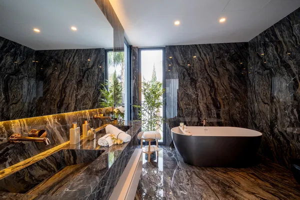 Incredible new-build luxury villa with panoramic views in El Paraiso, Estepona East