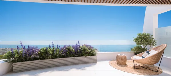 Modern penthouse with front sea views next to Puerto Marina, Benalmadena, Málaga