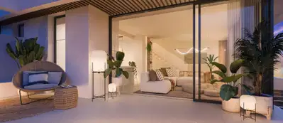 Modern penthouse with front sea views next to Puerto Marina, Benalmadena, Málaga