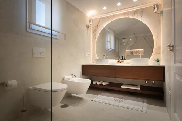 Elegant duplex penthouse with golf views in the prestigious Las Alamandas, Nueva Andalucia