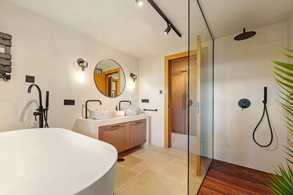 Mediterranean-style villa in the heart of Nueva Andalucía, Marbella.