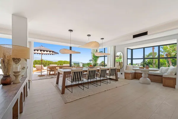 Mediterranean-style villa in the heart of Nueva Andalucía, Marbella.