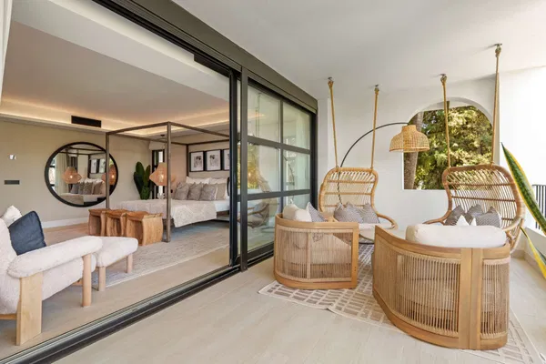 Mediterranean-style villa in the heart of Nueva Andalucía, Marbella.