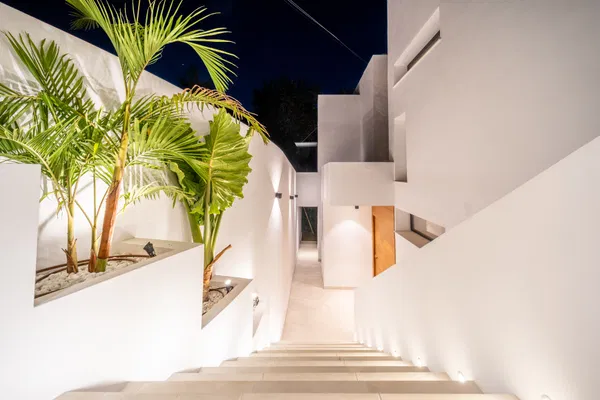Comtemporary Style Villa with Sea Views in Benalmádena Costa, Málaga