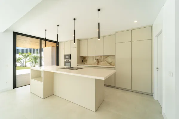 Comtemporary Style Villa with Sea Views in Benalmádena Costa, Málaga