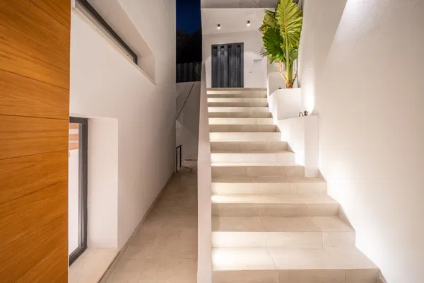 Comtemporary Style Villa with Sea Views in Benalmádena Costa, Málaga