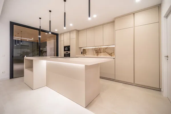 Comtemporary Style Villa with Sea Views in Benalmádena Costa, Málaga