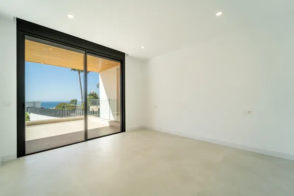 Comtemporary Style Villa with Sea Views in Benalmádena Costa, Málaga