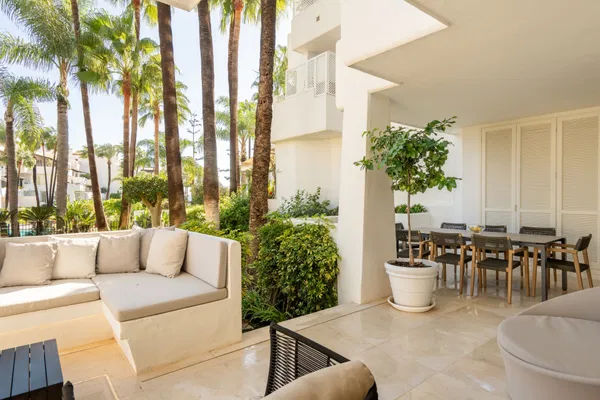Beautifully renovated three bedroom garden apartment in Puente Romano, Marbella