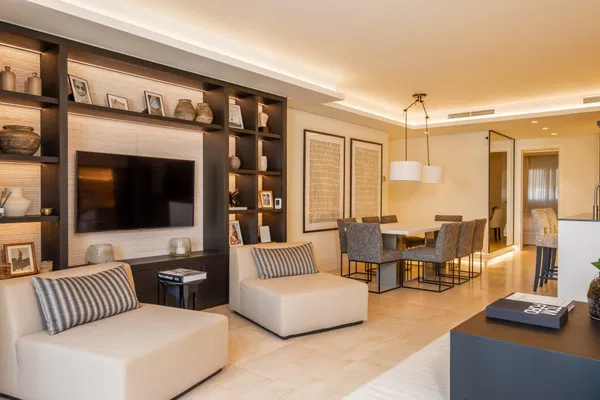 Beautifully renovated three bedroom garden apartment in Puente Romano, Marbella