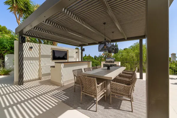 Stunning fully renovated villa in Rocío de Nagüeles, Golden Mile, Marbella
