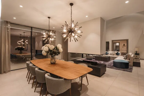 Elegant contemporary villa with sea views in the gated community of El Madroñal, Benahavís
