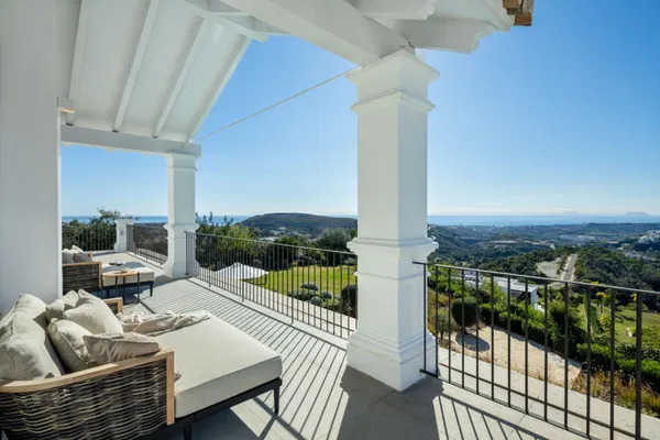 Exclusive mansion with panoramic views of the sea and coastline at Marbella Golf Club Resort, Benahavís