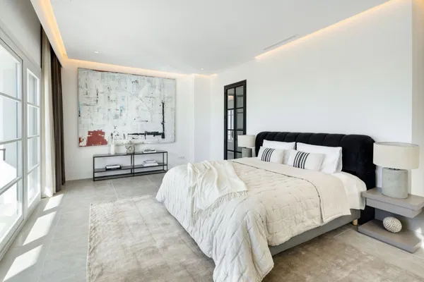 Exclusive mansion with panoramic views of the sea and coastline at Marbella Golf Club Resort, Benahavís