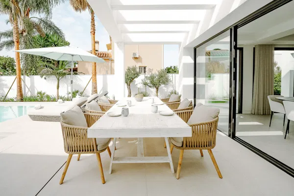 Charming villa with pool close to the beach in Las Chapas, Marbella