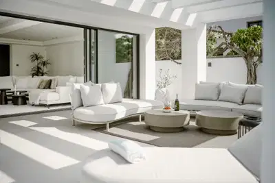 Charming villa with pool close to the beach in Las Chapas, Marbella