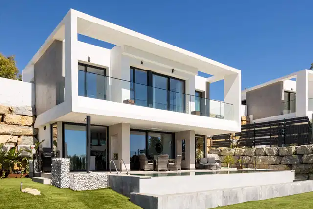 Modern villa with open golf views in Valle Romano, Estepona West