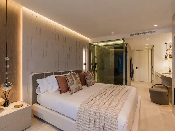 Refined beachfront living in Alcazaba Beach, Estepona